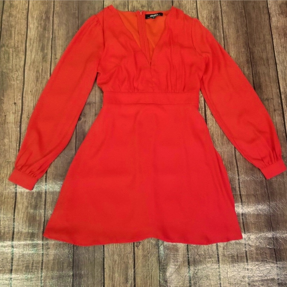 Lulus women’s dress red small, long sleeve, Plunge V-neck, mini